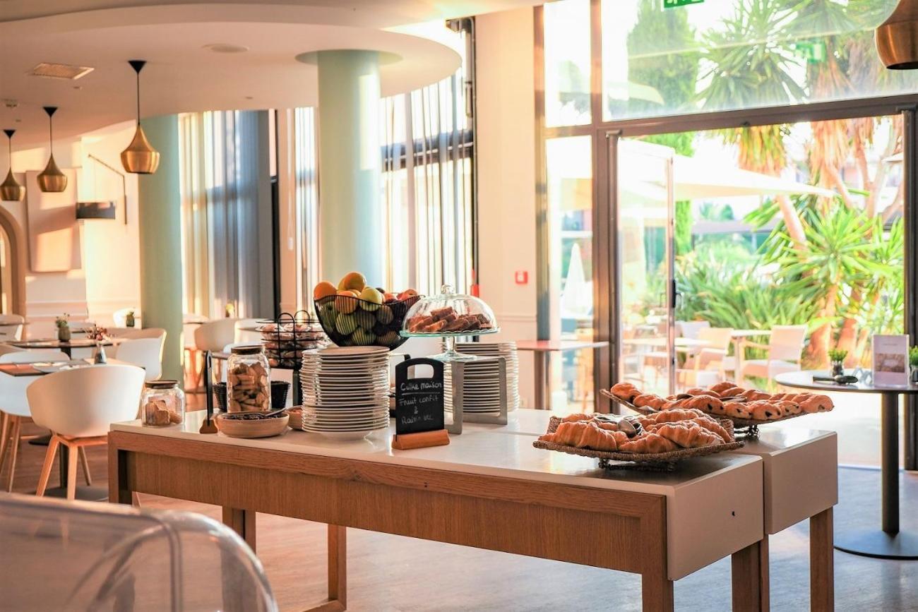 Hotel Les Jardins De